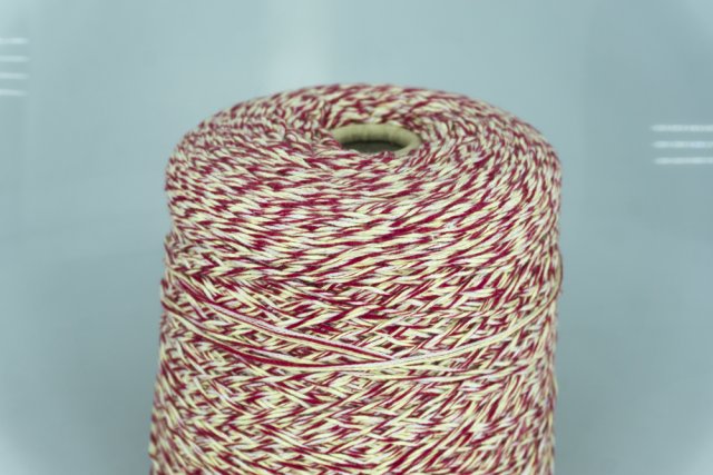 FILITALY LAB s.r.l. Art. CottonCash Col. Multicolor CAMP18 ( Белый-Жёлтый-Красный ) Состав: 75% Хлопок ( CO ), 25% Кашемир ( WS ). Метраж пряжи: 400м/100гр. ( 10/40000 )
