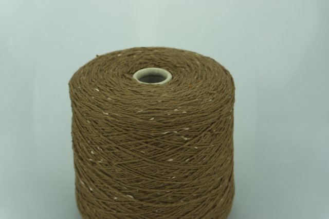 FILATI NATURALI. Art. CAMEL TWEED Col. CAMMELLO Состав: 85% Baby Camel ( пух верблюжонка ), 4% Меринос ( WV ), 11% Нейлон. Метраж пряжи: 400м/100гр. ( 4.000 )