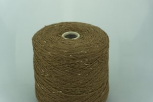 FILATI NATURALI.  Art. CAMEL TWEED  Col. CAMMELLO  Состав: 85% Baby Camel ( пух верблюжонка ), 4% Меринос ( WV ), 11% Нейлон.  Метраж пряжи: 400м/100гр. ( 4.000 ) 