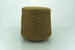 FILATI NATURALI.  Art. CAMEL TWEED  Col. CAMMELLO  Состав: 85% Baby Camel ( пух верблюжонка ), 4% Меринос ( WV ), 11% Нейлон.  Метраж пряжи: 400м/100гр. ( 4.000 ) 