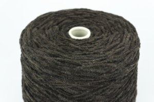 Bagnolo S.P.A.  Art. VELVET  Col. 24203 ( Шоколад )  Состав: 20% Хлопок ( CO ), 20% Меринос ( WV ), 30% Вискоза ( VI ), 30% PA.   Метраж пряжи: 190м/100гр. ( 1900 ) 