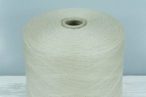 Меринос Safil.  Состав: 100% Меринос.  Art. JAWALAN (TOPWOOL)   Col. SU17-60 CREMA Метраж пряжи: 1400м/100гр. (2/28.0)   