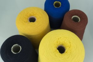 Tollegno 1900.   Art. HARMONY / WOOLMAR    Состав: 100% Меринос ( WV ).  Метраж пряжи: 1500м/100гр. (2/30) 