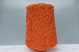 E.Miroglio  Art. SULTAN  Col. 202 ( ОРАНЖЕВЫЙ )  Состав: 50% Меринос экстра файн, 50% Полиакрил.   Метраж пряжи: 300м/100гр. (1/3)  