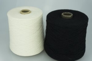 KNOLL.   Art. LAMBSWOOL  Состав: 100% Тонкорунная шерсть ягнят.   Метраж пряжи: 850м/100гр. (2/17)  