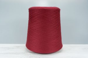 LANA GATTO.   Art. SUBLIME 2 / 48 WOOLMAR  Col. 97099 RIBES ( Красная смородина )  Состав: 90% Меринос ( WV ), 10% Кашемир ( WS ).  Метраж пряжи: 2400м/100гр. (2/48) 