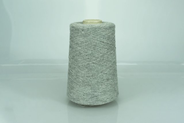 FILITALY LAB s.r.l. Art. OLAF Col. 5923 ( Светло-серый ) Состав: 30% Альпака, 40% Меринос, 30% PA ( Акрил ). Метраж пряжи: 1400м/100гр. (1/14000)