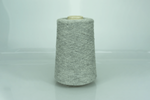 FILITALY LAB s.r.l.   Art. OLAF  Col. 5923 ( Светло-серый )  Состав: 30% Альпака, 40% Меринос, 30% PA ( Акрил ).  Метраж пряжи: 1400м/100гр. (1/14000) 