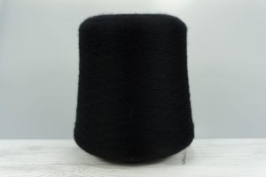 Loro Piana.  Состав: Кашемир 100%  Art. SUPER CASH   Col: NEW BLACK 8000  Метраж пряжи: 2600м/100гр. (2/52) 