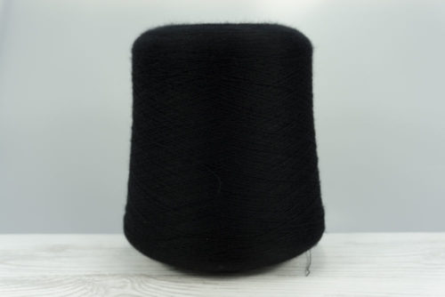 Loro Piana.  Состав: Кашемир 100%  Art. SUPER CASH   Col: NEW BLACK 8000  Метраж пряжи: 2600м/100гр. (2/52) 