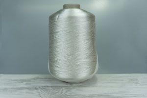 GRUPPO FILPUCCI INDUSTRIE FILATI  Art. SCILLAWASH  Col. 3036 1/2 BIANCO ( Белоснежная ) Состав: 100% Вискоза ( VI ).  Метраж пряжи: 2000м/100гр. (1/20.000)  