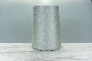 IGEA s.p.a. Art. STRASS  Col. 2485 ( Жемчуг с серебром )  Состав: 80% Ацетатное волокно, 10% PL, 10% PA.  Метраж пряжи: 2300м/100гр. ( NM 23 )  