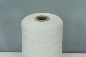 FILATI BE.MI.VA.   Art. TUPGUM EXTRAFIN    Col. NATURAL ( Белый )  Состав: 100% Полиамид ( PA ).  Метраж пряжи: 3600м/100гр. ( 1/36 )  
