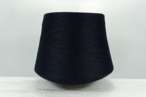 KYORITSU CO.LTD.   Состав: 30% Меринос, 70% PC.   Art. SUBLIME  Col. AW251 ( тёмно-синий ) Метраж пряжи: 2400м/100гр.  Пряжа для школьной формы