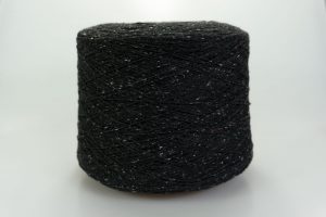 HINCHLIFFE & SONS LTD  Art. TWEED  Col. 145292  Состав: 35% Меринос ( WV ), 15% Кашемир ( WS ), 15% Шёлк ( SE ),  35% Полиамид ( PA ).  Метраж пряжи: 750м/100гр. 