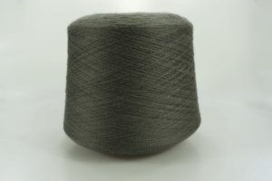Tollegno 1900 / Lana Gatto.  Art. FREE  Col. 13759 VISONE   Состав: 100% Меринос ( WV )  Метраж пряжи: 1400м/100гр. ( 2/28 ) 