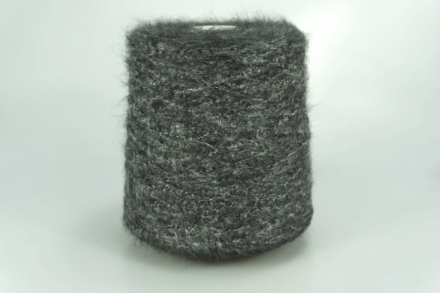 FABIFIL S.r.l.  Art. JASMINE  Col.  2141 NERO  Состав: 16% Хлопок, 13% Меринос, 10% Модал, 30% PC, 29% PA,  2% EA.   Метраж пряжи: 900м/100гр. ( 9000 ) 