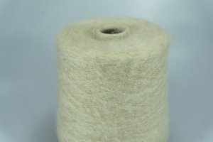 FABIFIL S.r.l.  Art. JASMINE  Col.  1114 BEIGE  Состав: 30% PC, 29% PA, 16% Хлопок, 13% Меринос, 10% Модал, 2% EA.   Метраж пряжи: 900м/100гр