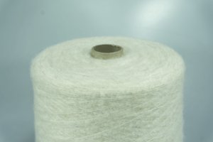 FABIFIL S.r.l.  Art. JASMINE  Col.  1194 ROSINA ( розовый подтон )  Состав: 30% PC, 29% PA, 16% Хлопок, 13% Меринос, 10% Модал, 2% EA.   Метраж пряжи: 900м/100гр