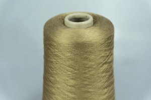 IAFIL S.P.A  Art. SETA  Col.  NOCCIOLA 903  Состав: 100% Шёлк.  Метраж пряжи: 6000м/100гр. ( 2/120 ) 