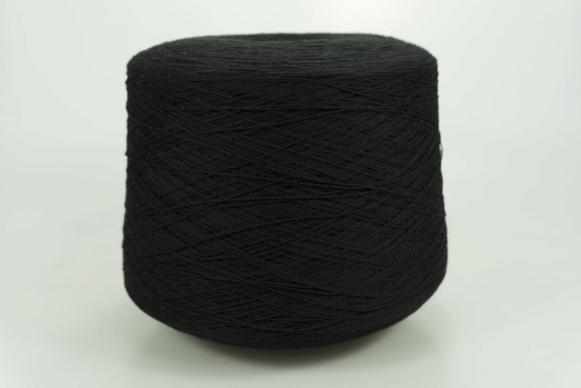 MILLEFILI s.p.a. Art. PAILLARD Col. 41530 ( Чёрный ) Состав: Кашемир 30%, Меринос 70%. Метраж пряжи: 1300м/100гр.