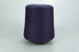 Zegna Baruffa.  Art. MILLENNIUM  Col. 218303 ( Фиолетовый )  Состав: 100% Меринос ( WV ).   Метраж пряжи: 3000м/100гр. ( 2/60 ) 