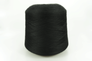 Tollegno 1900 / Lana Gatto. Art. NEW ROYAL Col. 9/10008 NERO ( Чёрный ) Состав: 100% Меринос ( WV ). Метраж пряжи: 3000м/100гр. ( 2/60 )