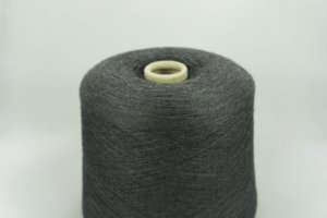 Итальянская бобинная пряжа OLLEGNO 1900  артикул NEW ROYAL цвет 075 GRIGIO