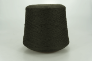 Cariaggi  Art. FLANELL  Col. 21547  ( Зелёный хаки )  Состав: 80% Меринос ( WV ), 20% Кашемир ( WS ).  Метраж пряжи: 2000м/100гр. (2/40) 