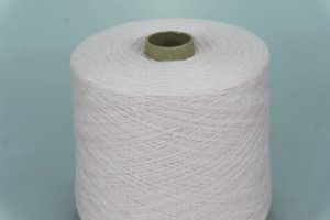 L.PIANA.  Art. LEGEND   Col. POWDER  Состав: 50% Кашемир, 50% Меринос  Метраж пряжи: 1350м/100гр. (2/27)  