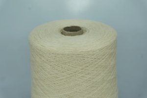 L.PIANA.  Art. LEGEND   Col. CARAMEL  Состав: 50% Кашемир, 50% Меринос  Метраж пряжи: 1350м/100гр. (2/27)  