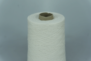 L.PIANA.  Art. LEGEND   Col. LINEN  Состав: 50% Кашемир, 50% Меринос  Метраж пряжи: 1350м/100гр. (2/27)  