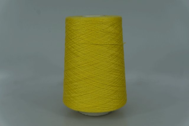 Sudwollgroup  Art. Victoria  Col. 1E3066 DANDELION ( Одуванчик )  Состав: 100% Меринос ( WV ).  Метраж пряжи: 1500м/100гр. ( 2/30 ) 