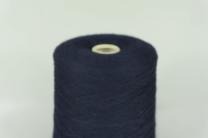 Sudwollgroup  Art. Victoria  Col. 5E1251 NAVY ( Синий, navy )  Состав: 100% Меринос.  Метраж пряжи: 1500м/100гр. (2/30) 
