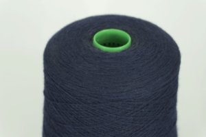 Zegna Baruffa Lana Borgosesia.  Art. SUPERGEELONG   Col. 851977 ( Тёмно-синий )  Состав: 100% Меринос.  Метраж пряжи: 1500м/100гр. ( 1/15 ) 