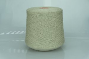 Zegna Baruffa Lana Borgosesia.  Art. SUPERGEELONG   Col. BEIGE  Состав: 100% Меринос.  Метраж пряжи: 1500м/100гр. ( 1/15 ) 