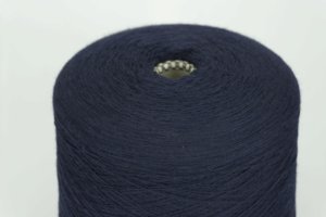 Zegna Baruffa Lana Borgosesia.  Art. SUPERGEELONG   Col. 849647 ( Тёмно-синий, navy )  Состав: 100% Меринос.  Метраж пряжи: 1500м/100гр. ( 1/15 ) 