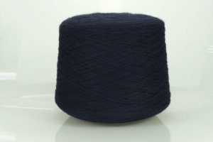 Zegna Baruffa Lana Borgosesia.  Art. SUPERGEELONG   Col. 849647 ( Тёмно-синий, navy )  Состав: 100% Меринос.  Метраж пряжи: 1500м/100гр. ( 1/15 ) 
