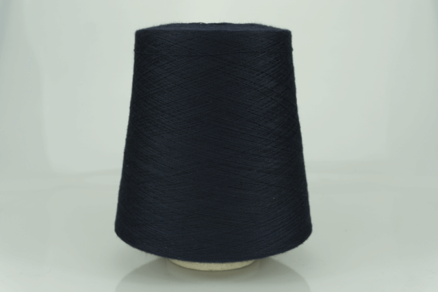 Zegna Baruffa.   Art. LABRADOR   Col. 008800 ( Тёмно-синий )  Состав: 100% Меринос ( WV ).   Метраж пряжи: 3000м/100гр. (2/60) 
