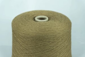 Filatura papi fabio.  Art. Dolomiti Mel  Col. 2075 ( Светло-коричневый меланж )  Состав: 40% Меринос, 10% Кашемир, 30% Вискоза, 20% PL. 