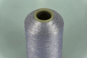 THE LUREX COMPANY LIMITED.   Art. CPMP2375  Col. 1429  ( лаванда / серебро ) 