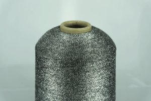 THE LUREX COMPANY LIMITED.   Art. CPMP2375  Col. 1427B  ( серебро / чёрным ) 