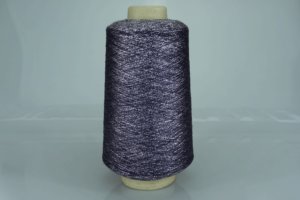 TORCITURA DI DOMASO SRL.   Art. BACH  Col. BC184 ( Фиолетовый / серебро )  Состав: 70% Вискоза ( VI ), 15% Полиэстер ( PL ), , 15% Полиэстер металлизированный ( PM ).  Метраж пряжи: 3400м/100гр. ( 34000 )  