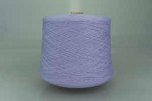 IAFIL SPA INDUSTRIA AMBROSIANA FILATI  Art. MADEIRAS  Col. 811 VIOLA ( Сирень )  Состав: 46% Хлопок ( CO ), 54% Меринос ( WV ).  Метраж пряжи: 1500м/100гр. ( 2/30 ) 