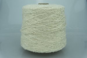 INTIFIL S.A.  Art. ALPALOOP  Col. ZD 73 ( Бежевый )  Состав: 35% Baby Альпака, 45% Меринос, 20% ПА.  Метраж пряжи: 400м/100гр. ( 1/4 )  Букле