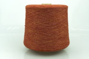 Zegna Baruffa Lana Borgosesia.  Art. MOUSSE  Col. 028596 ( Красно-оранжевый )  Состав: 70% Меринос ( Exstrafine ), 30% Полиамид.  Метраж пряжи: 1400м/100гр. ( 14000 ) 