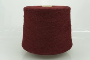 Zegna Baruffa Lana Borgosesia.  Art. MOUSSE  Col. 630749 ( Вино )  Состав: 70% Меринос ( Exstrafine ), 30% Полиамид.  Метраж пряжи: 1400м/100гр. ( 14000 ) 