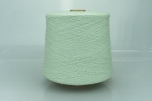 Zegna Baruffa Lana Borgosesia.  Art. MOUSSE  Col. 630536 ( Салатовый )  Состав: 70% Меринос ( Exstrafine ), 30% Полиамид.  Метраж пряжи: 1400м/100гр. ( 14000 ) 