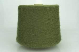 GTI.  Art. FLUFF G  Col. 8860 VERDE ( Оливково-зелёный )  Состав: 51% Меринос, 25% Кашемир, 24% Шёлк.  Метраж пряжи: 2000м/100гр. ( 1/20 ) 