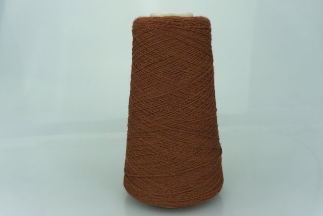 Cariaggi. Art. MONOPOLI Col. 368 ( Медь ) Состав: 80% Меринос ( WV ), 10% Кашемир ( WS ), 10% Вискоза ( VI ). Метраж пряжи: 1500м/100гр. ( 2/30 ) Артикул в магазине: GS091